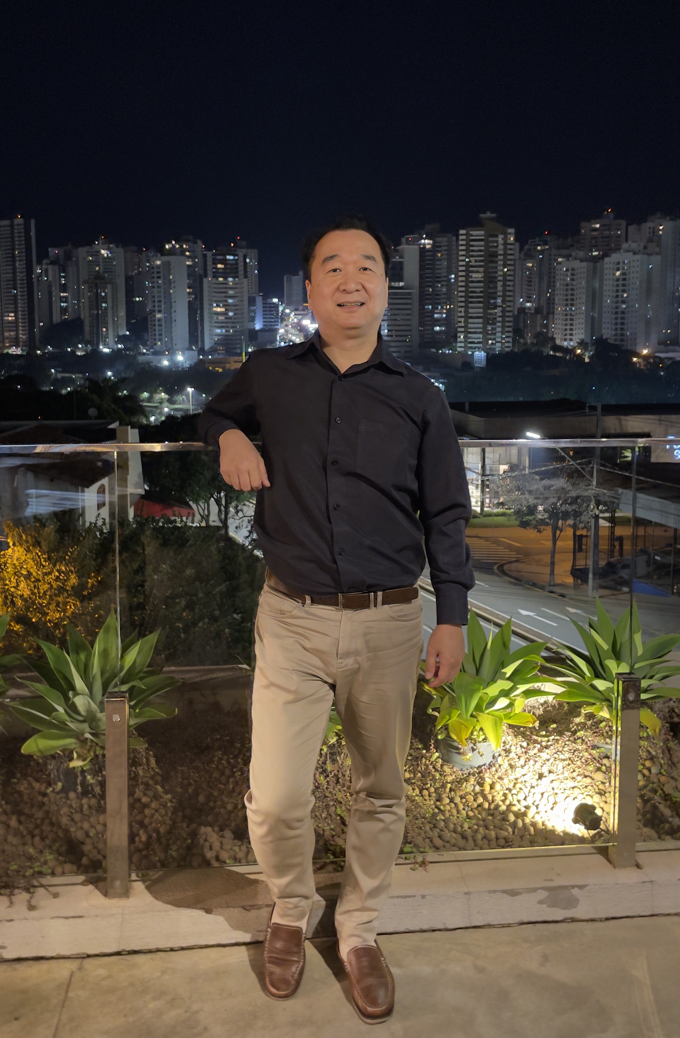 Tinder profile picture for @py