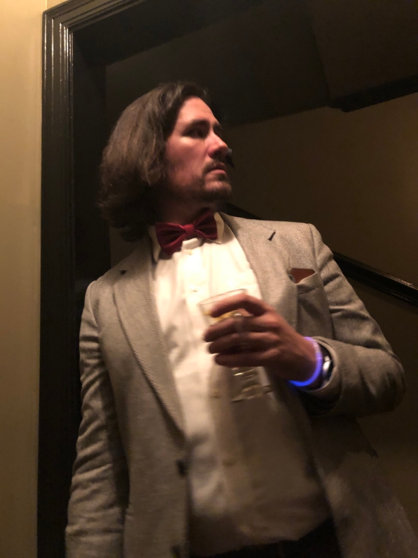 Tinder profile picture for @incendiary