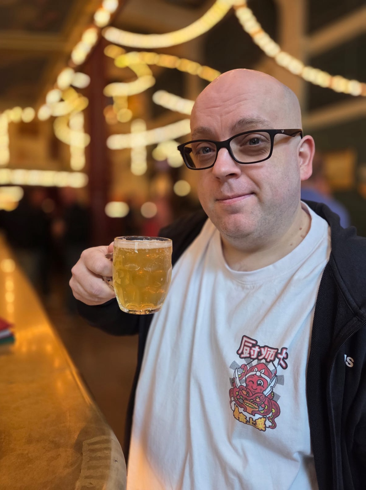 Tinder profile picture for @toe