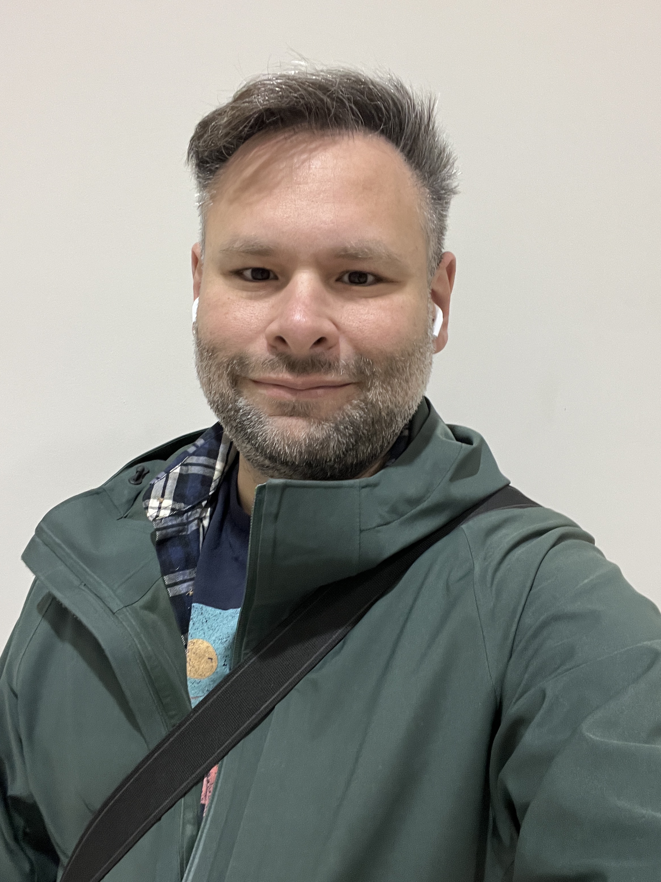 Tinder profile picture for @retro
