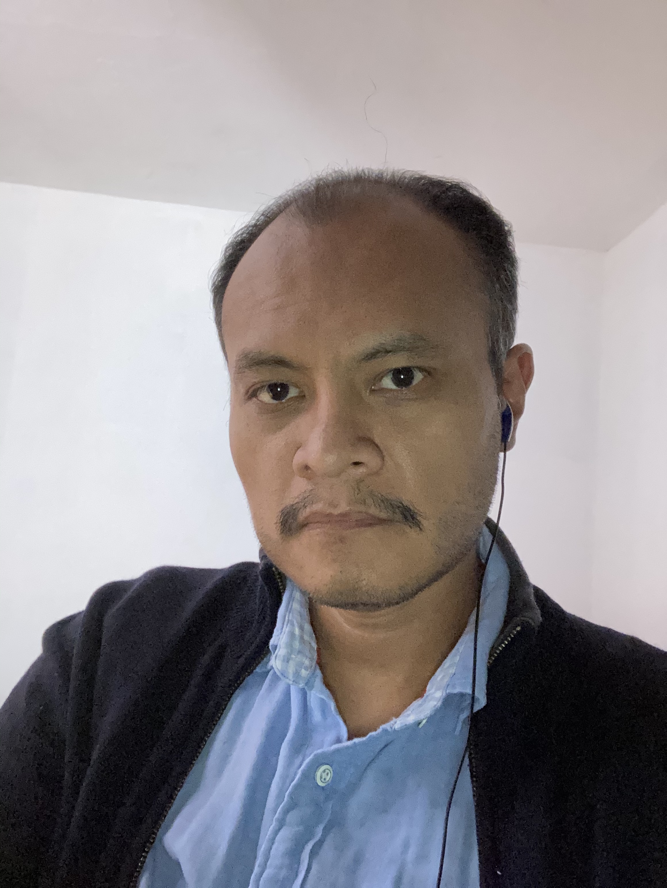 Tinder profile picture for @santiago