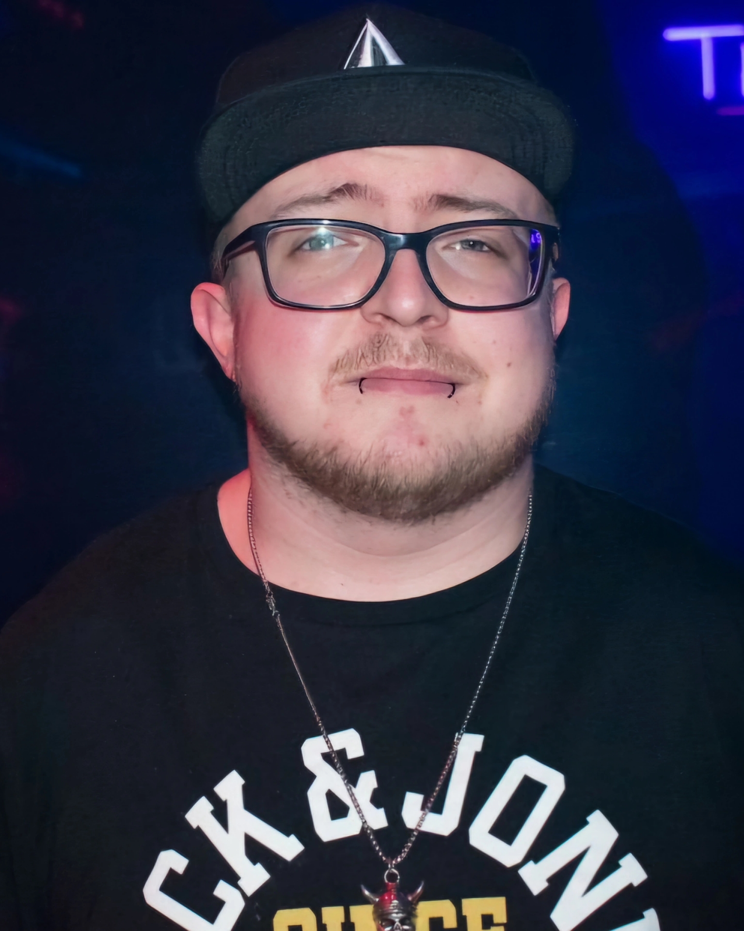 Tinder profile picture for @jolan666
