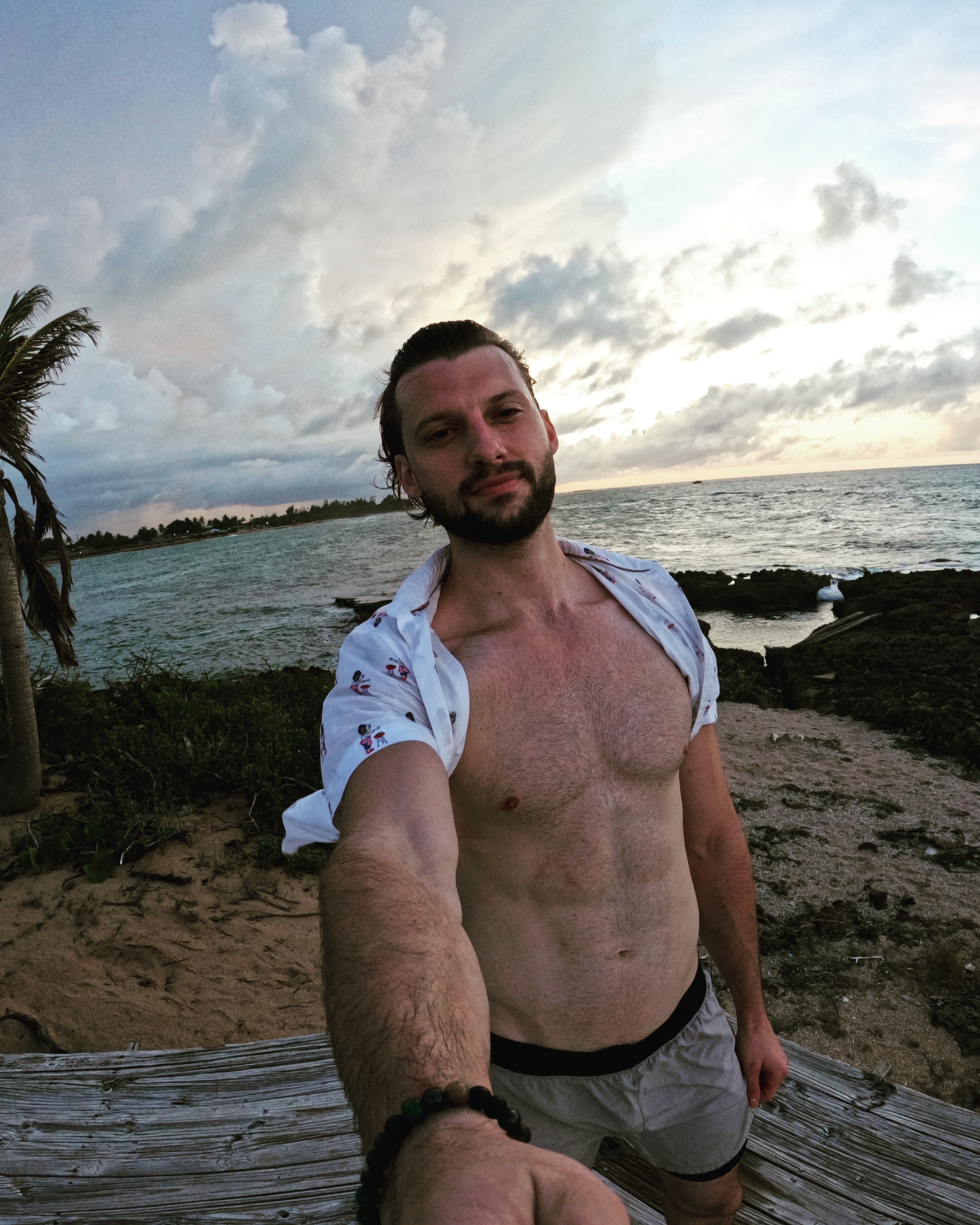 Tinder profile picture for @convex