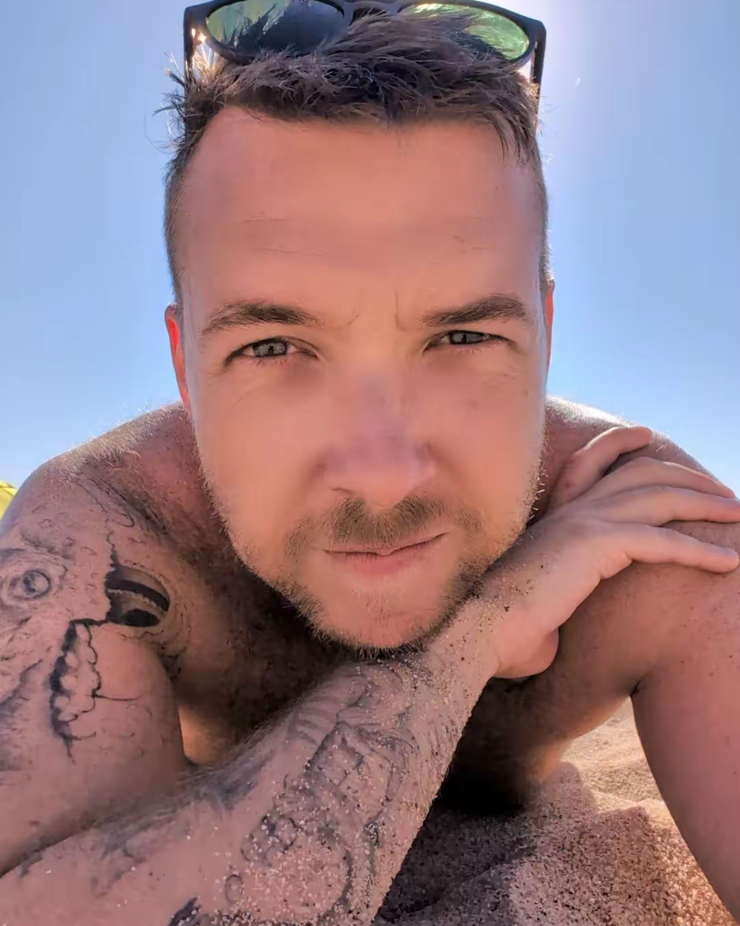 Tinder profile picture for @fabled