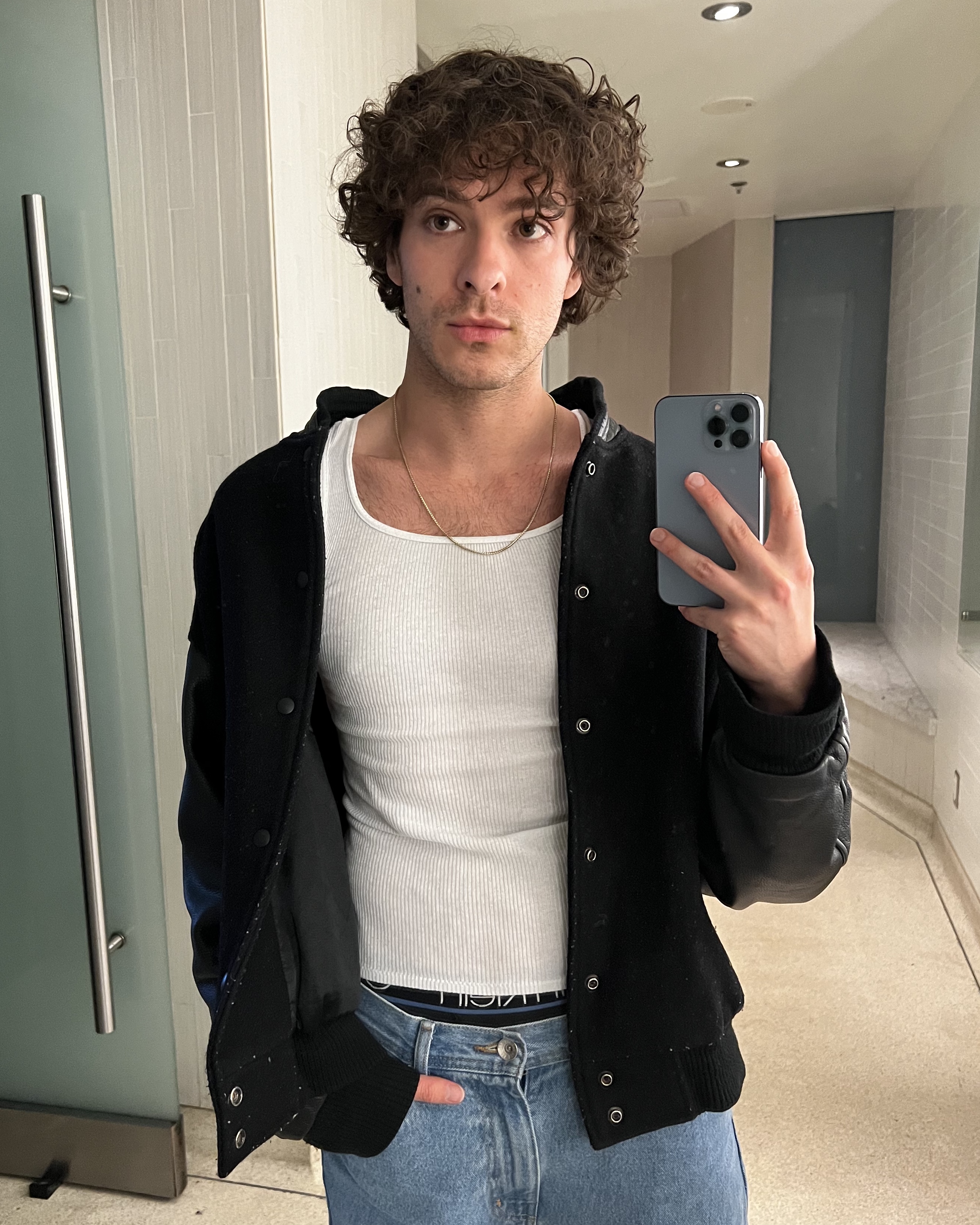 Tinder profile picture for @mackenzie