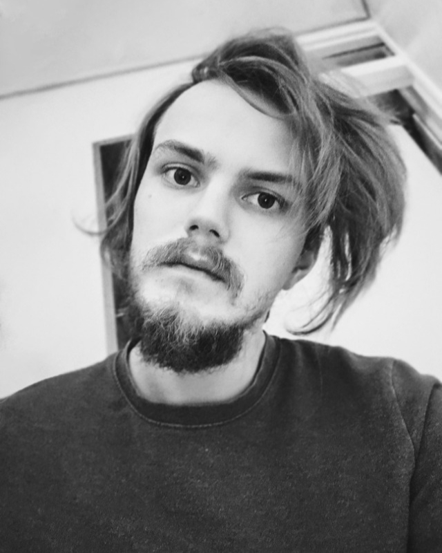 Tinder profile picture for @dressing