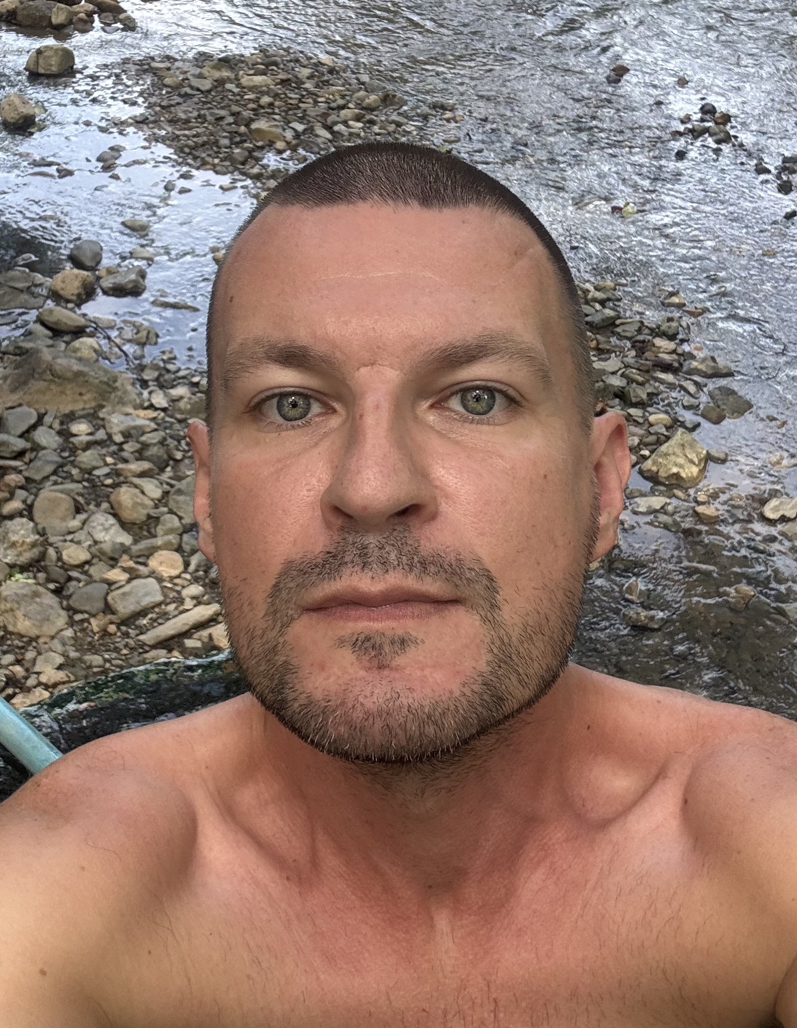 Tinder profile picture for @igorrr