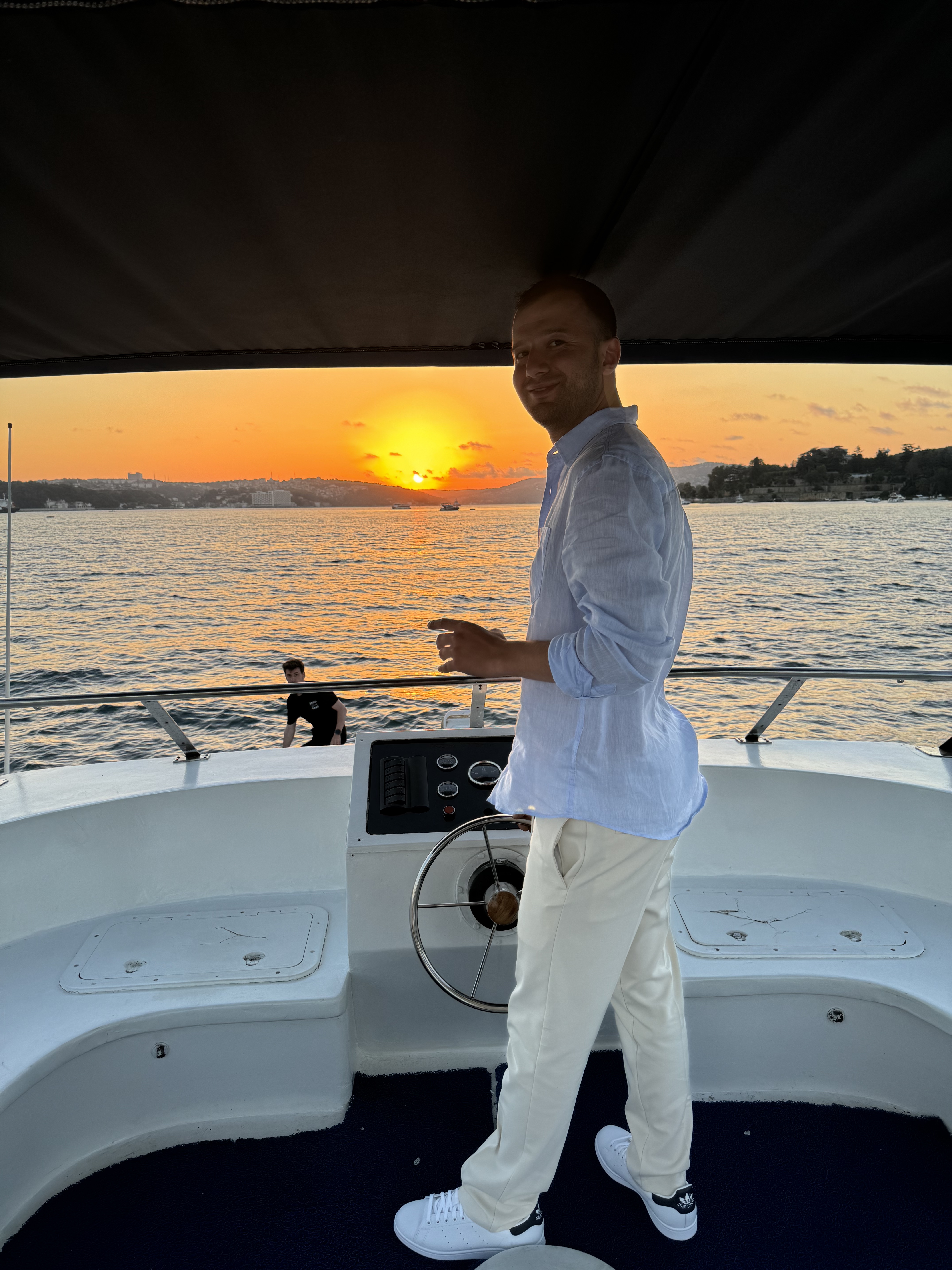 Tinder profile picture for @mehmet