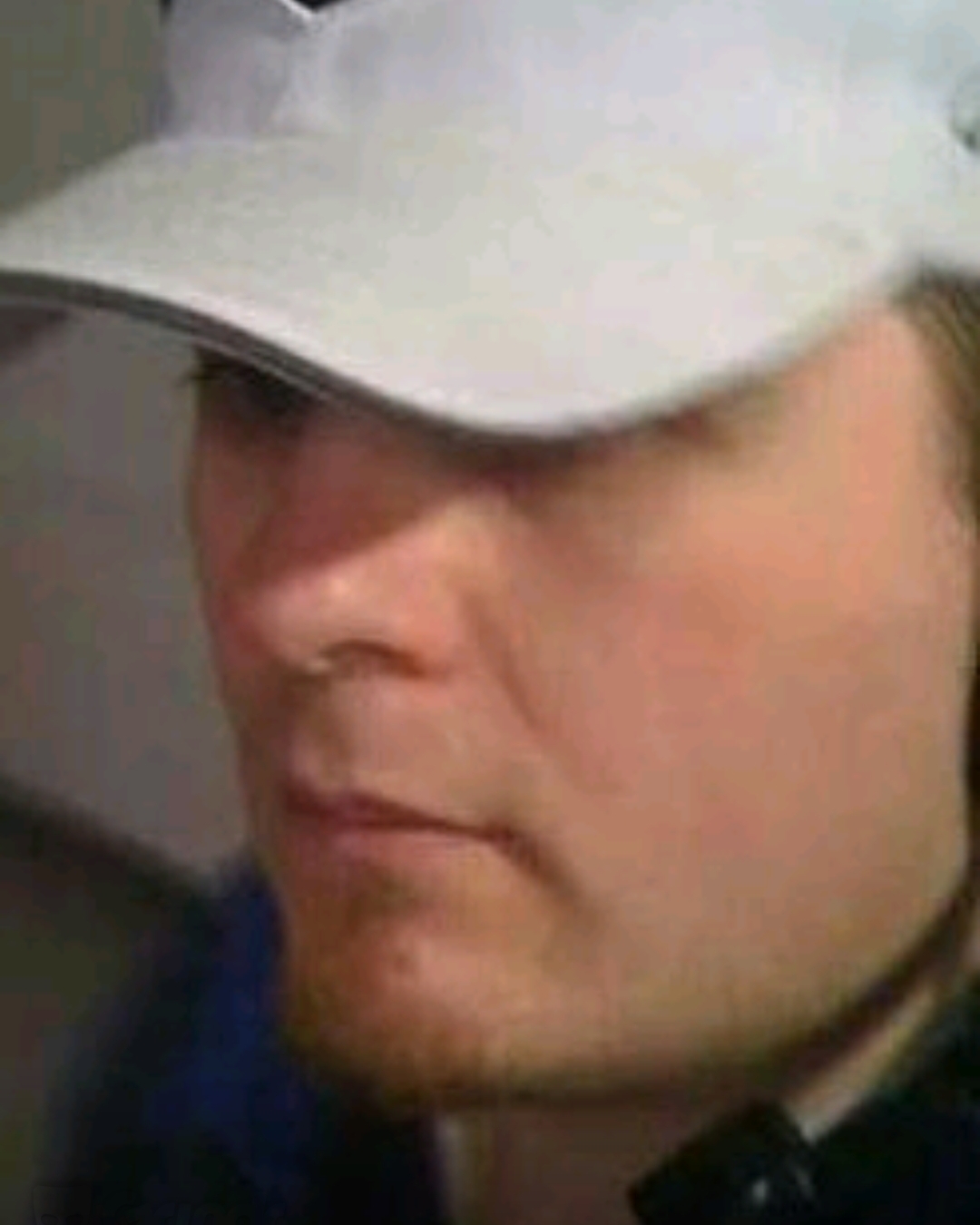 Tinder profile picture for @heavyweight