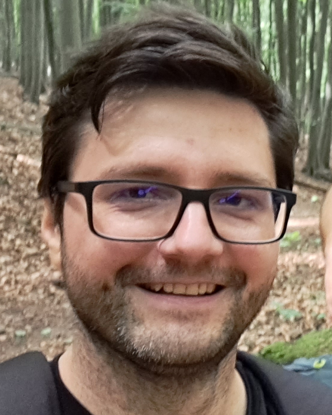 Tinder profile picture for @walkman