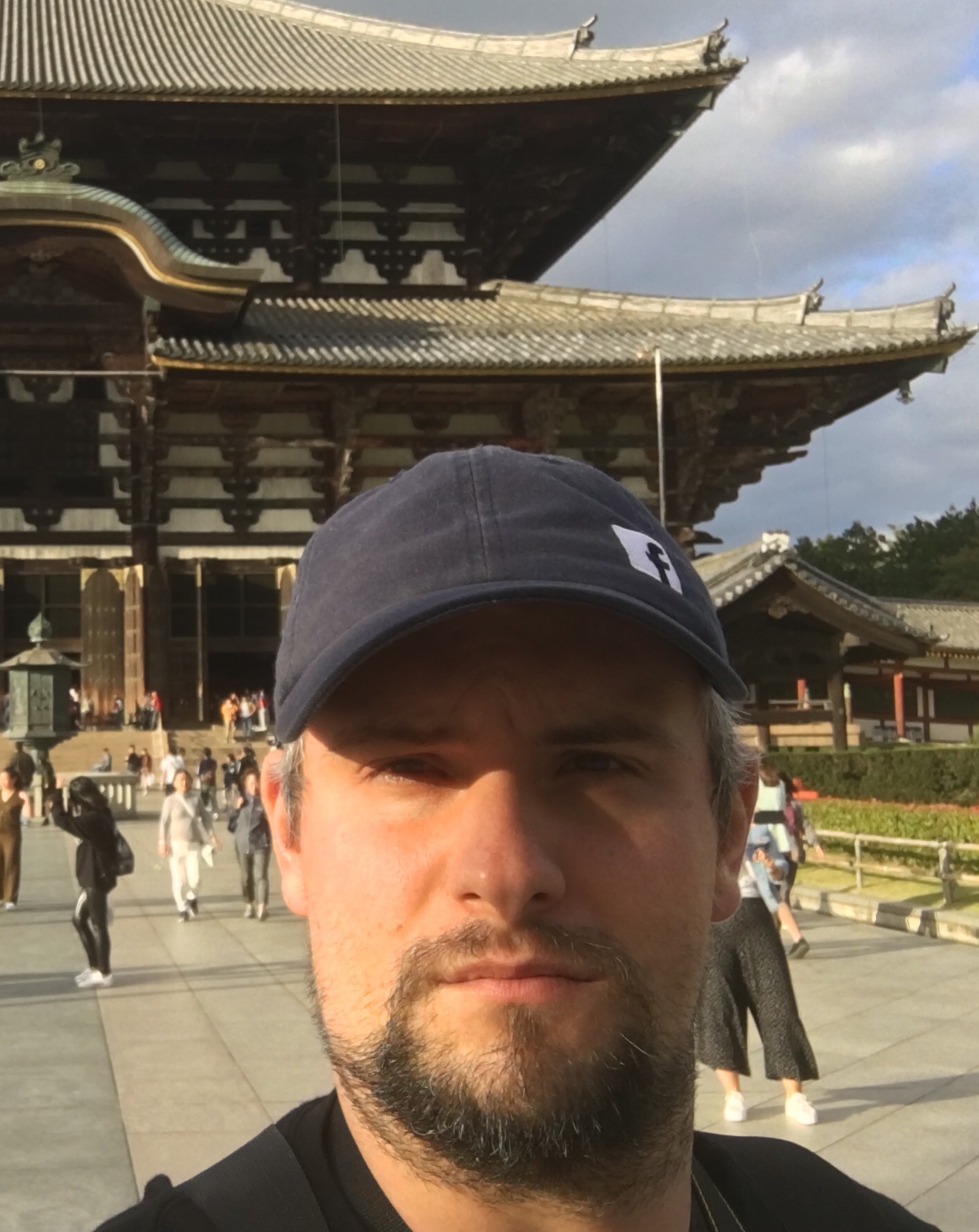 Tinder profile picture for @pkg