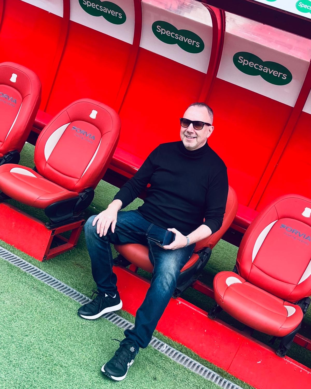 Tinder profile picture for @swindon