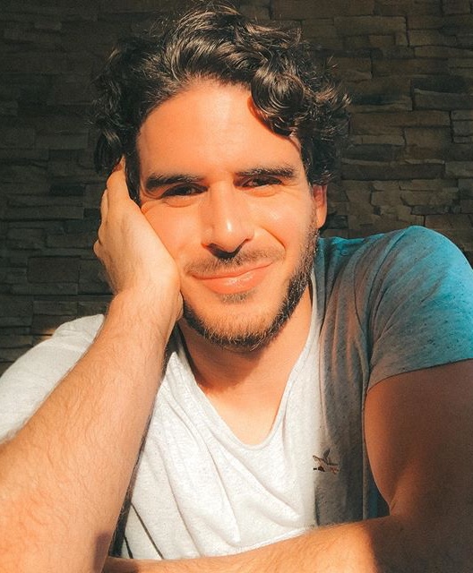 Tinder profile picture for @merrill