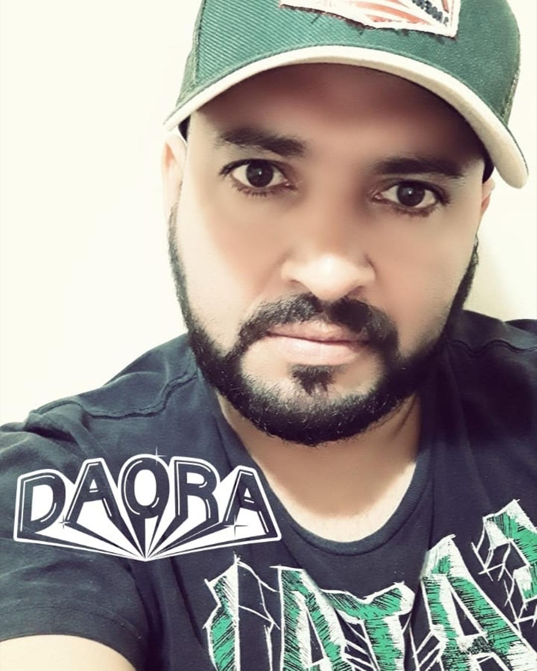 Tinder profile picture for @moacir