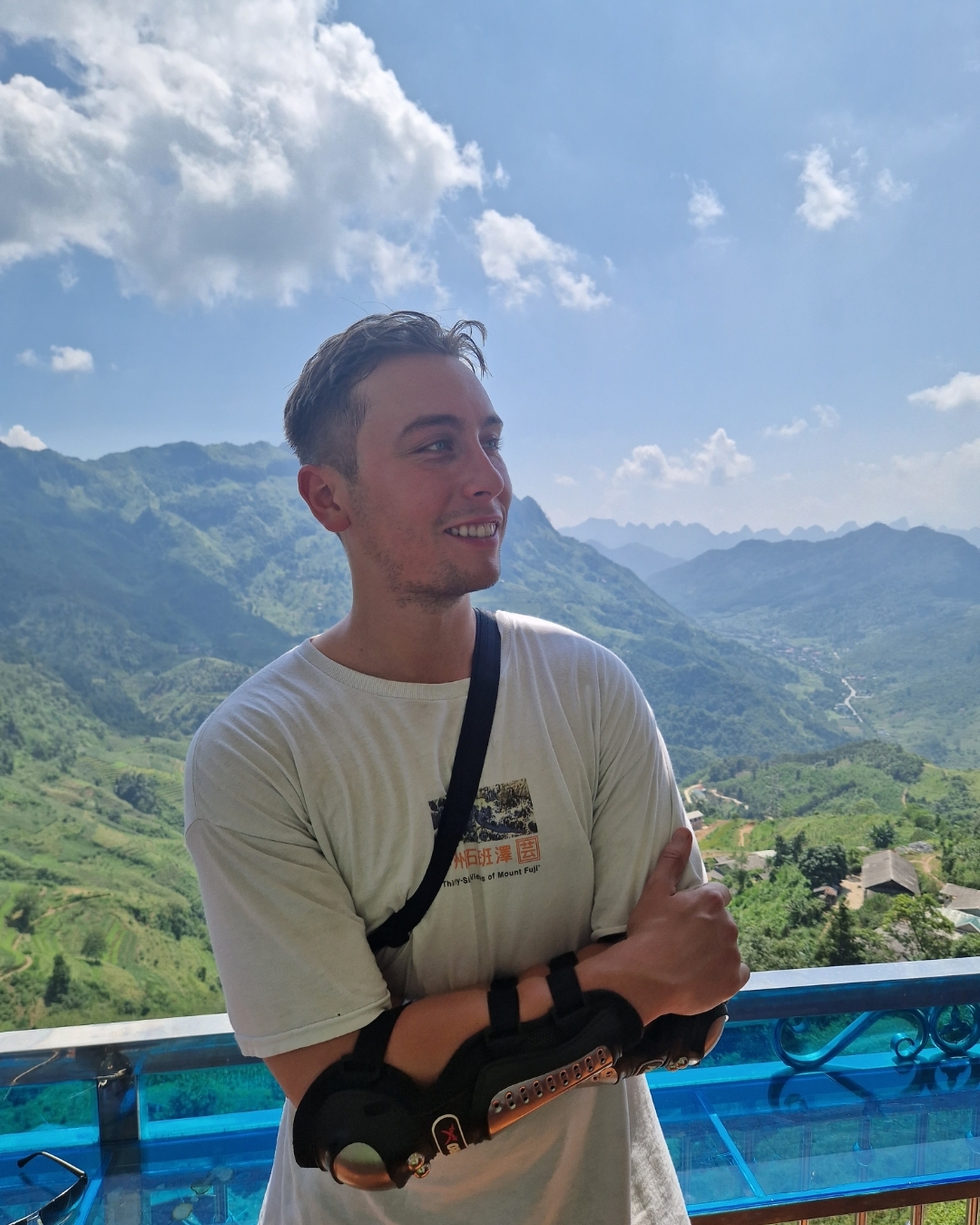 Tinder profile picture for @lad