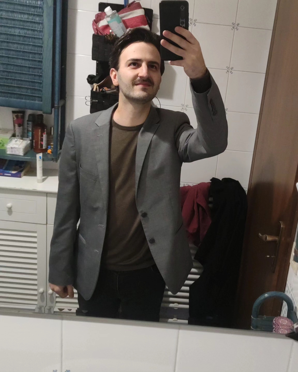 Tinder profile picture for @nacho
