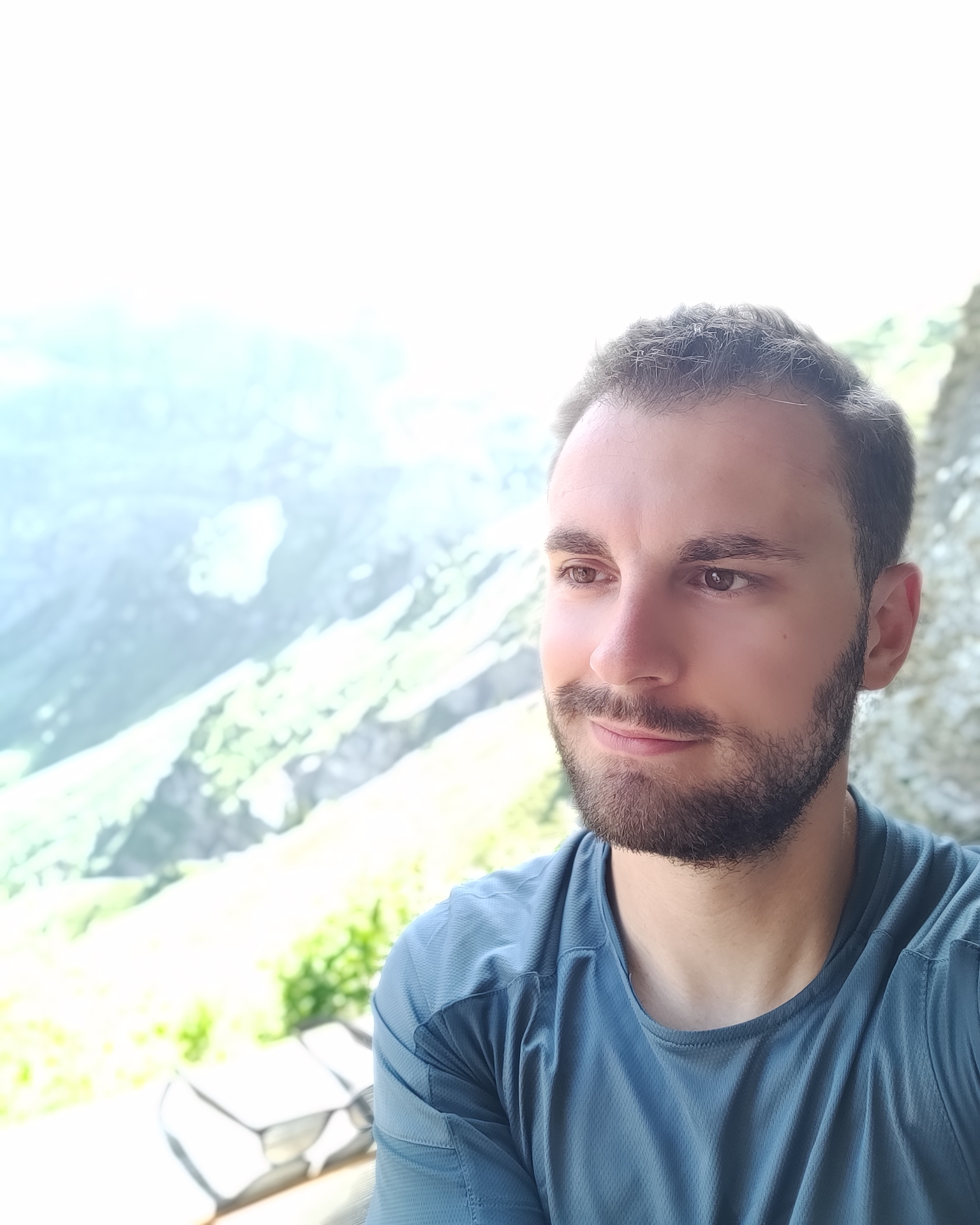 Tinder profile picture for @rahl