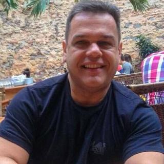 Renato's tinder profile image on tinderwatch.com