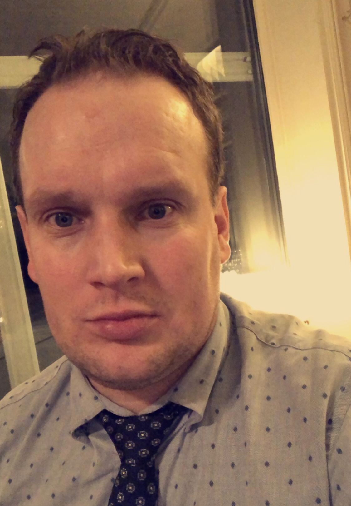 Tinder profile picture for @norway
