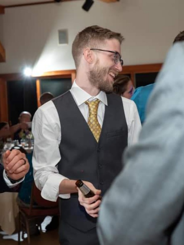 Tinder profile picture for @robes