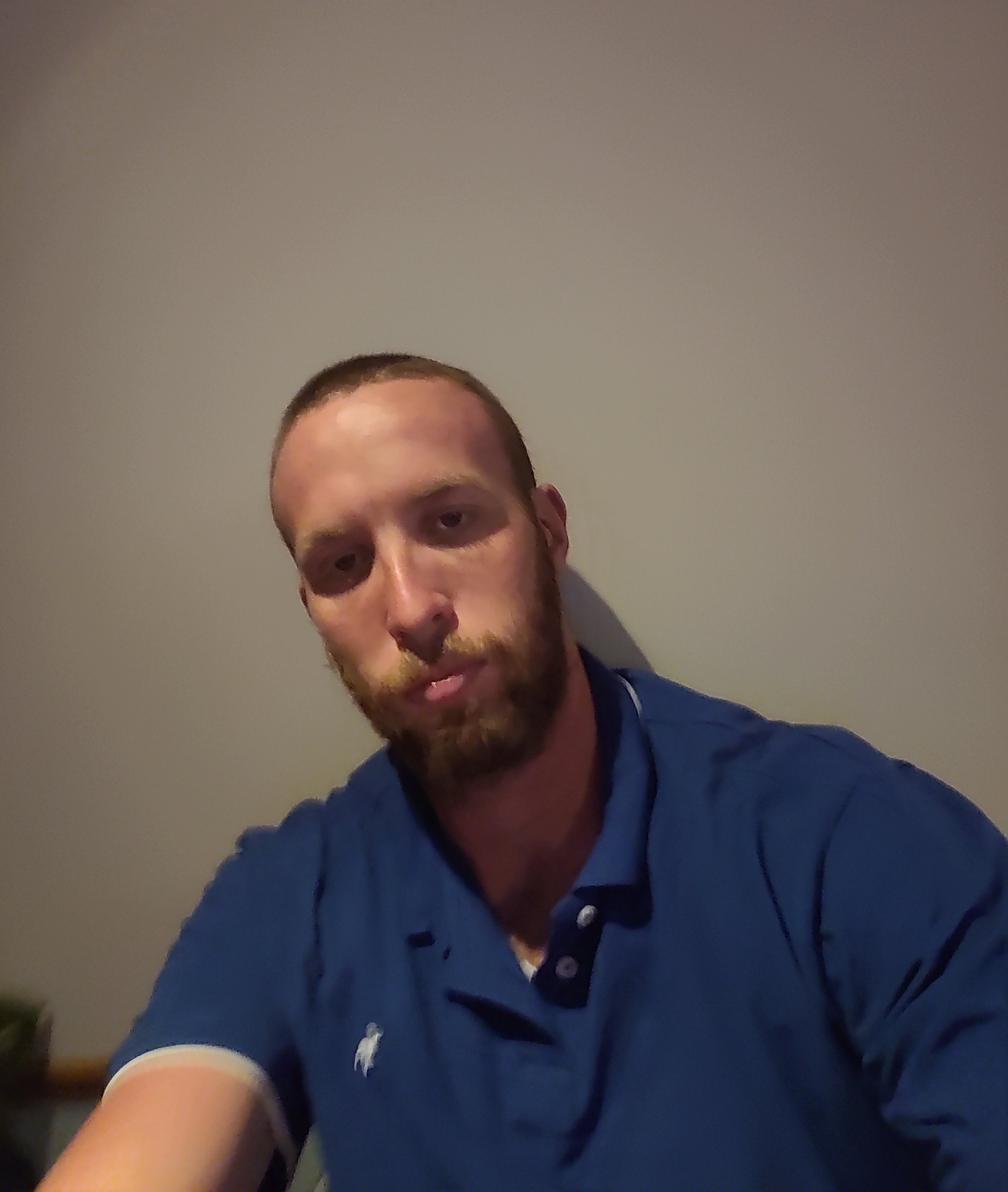 Tinder profile picture for @coli