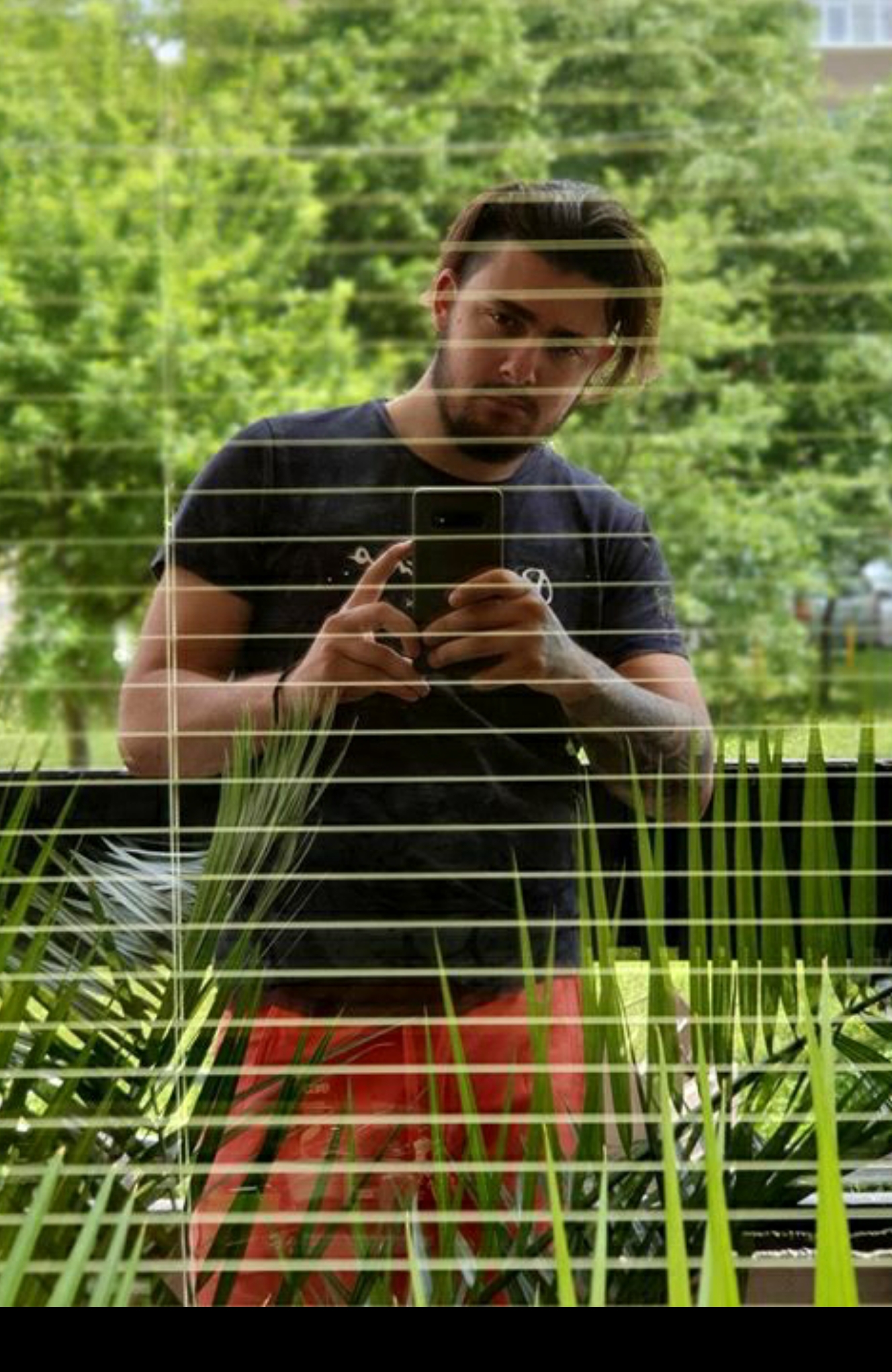 Tinder profile picture for @hatred