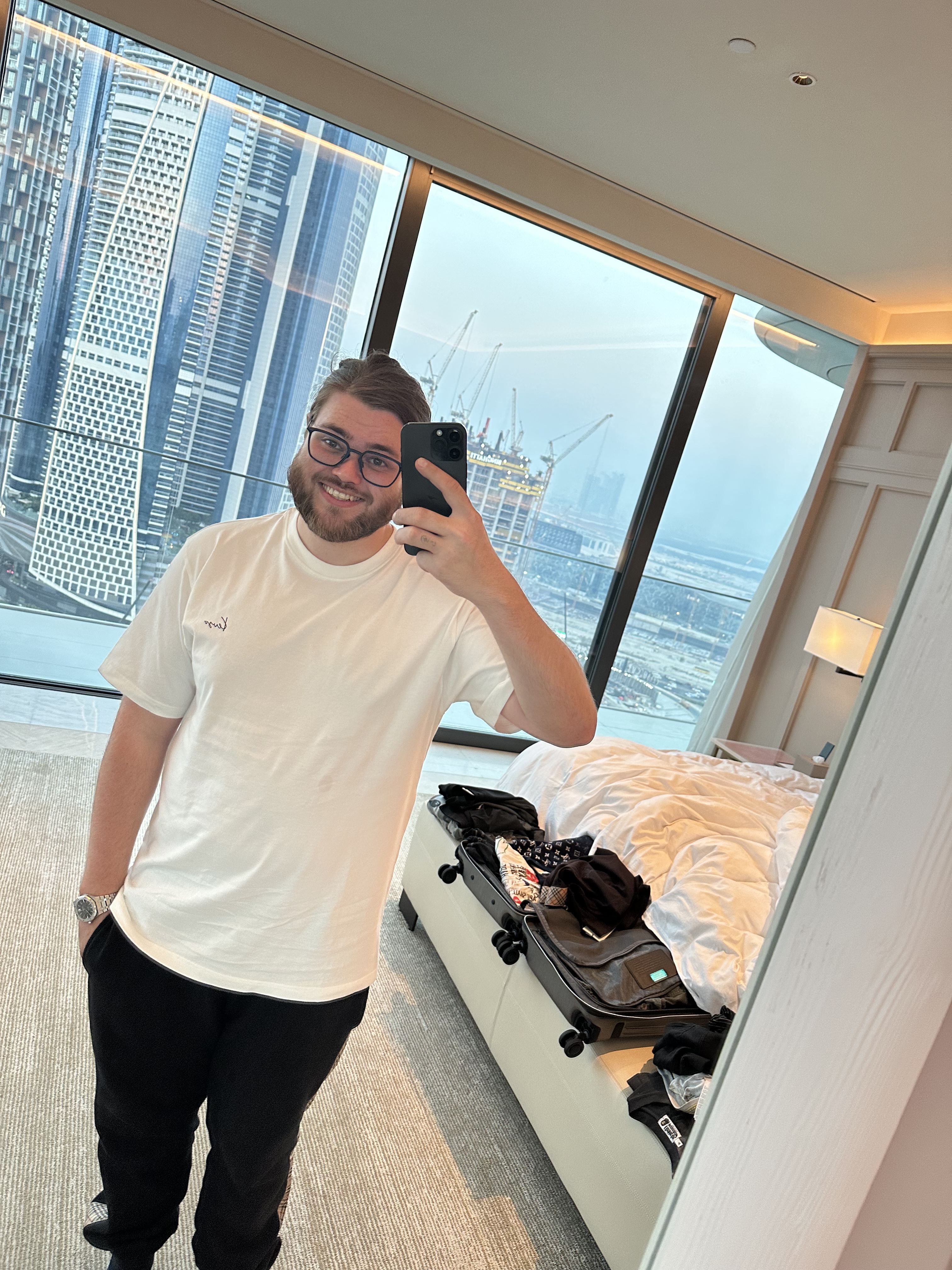 Tinder profile picture for @heat