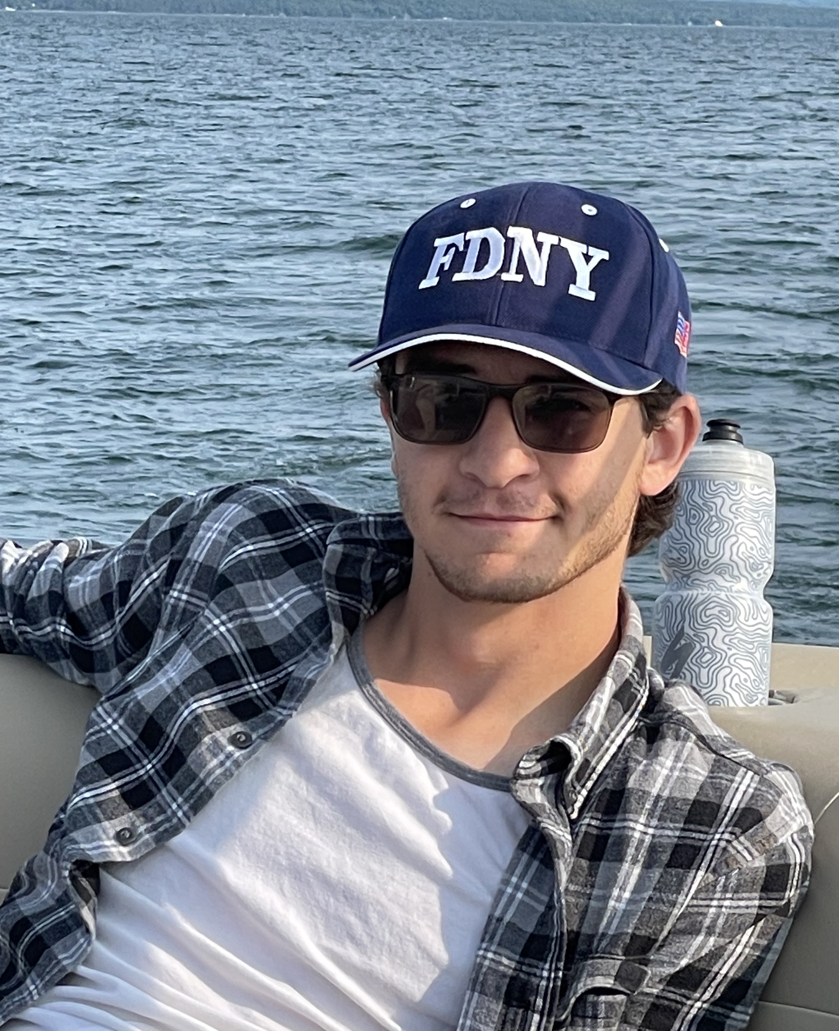 Tinder profile picture for @simmons