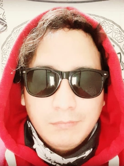 Tinder profile picture for @napster