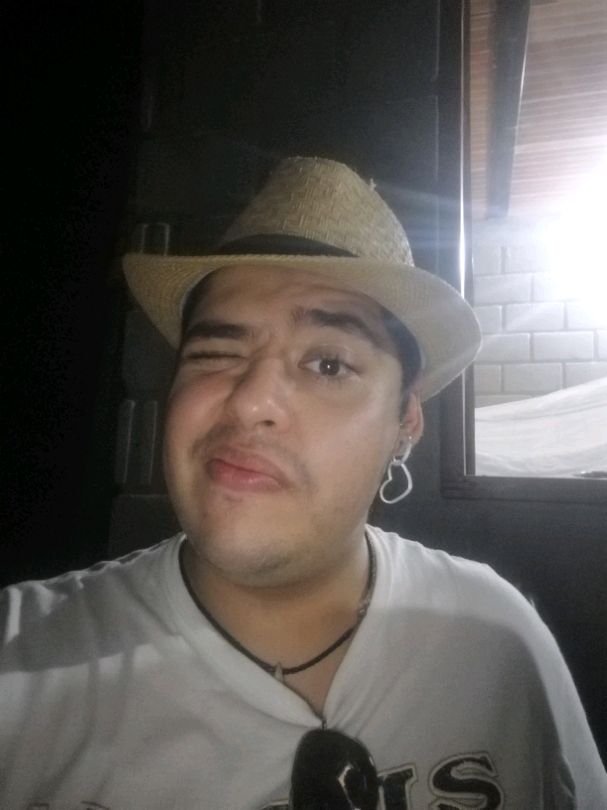 Tinder profile picture for @fer78