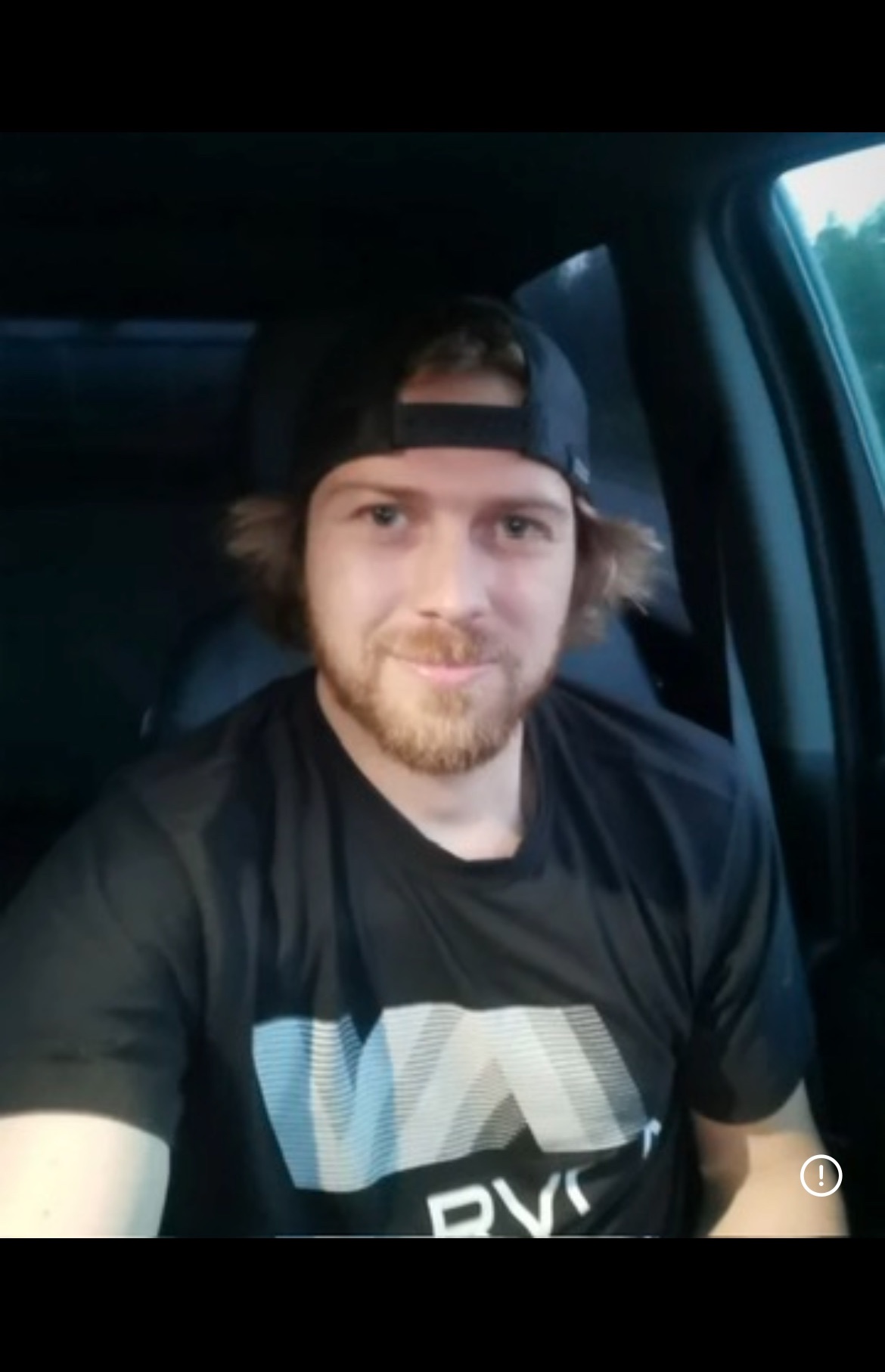 Tinder profile picture for @willys