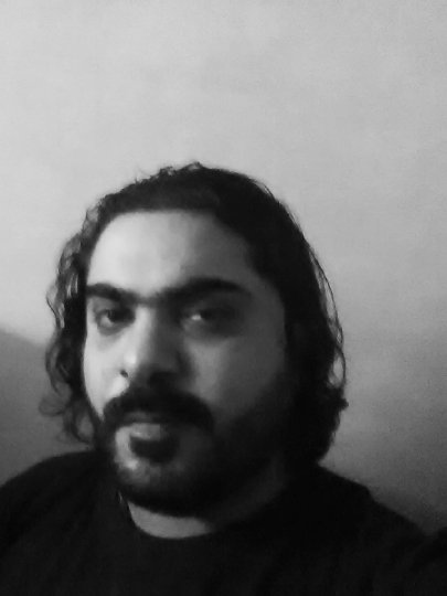 Tinder profile picture for @bangs