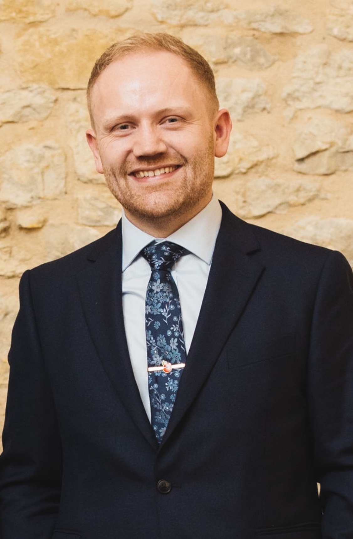 Tinder profile picture for @stew