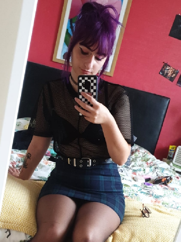 Tinder profile picture for @tarantulas