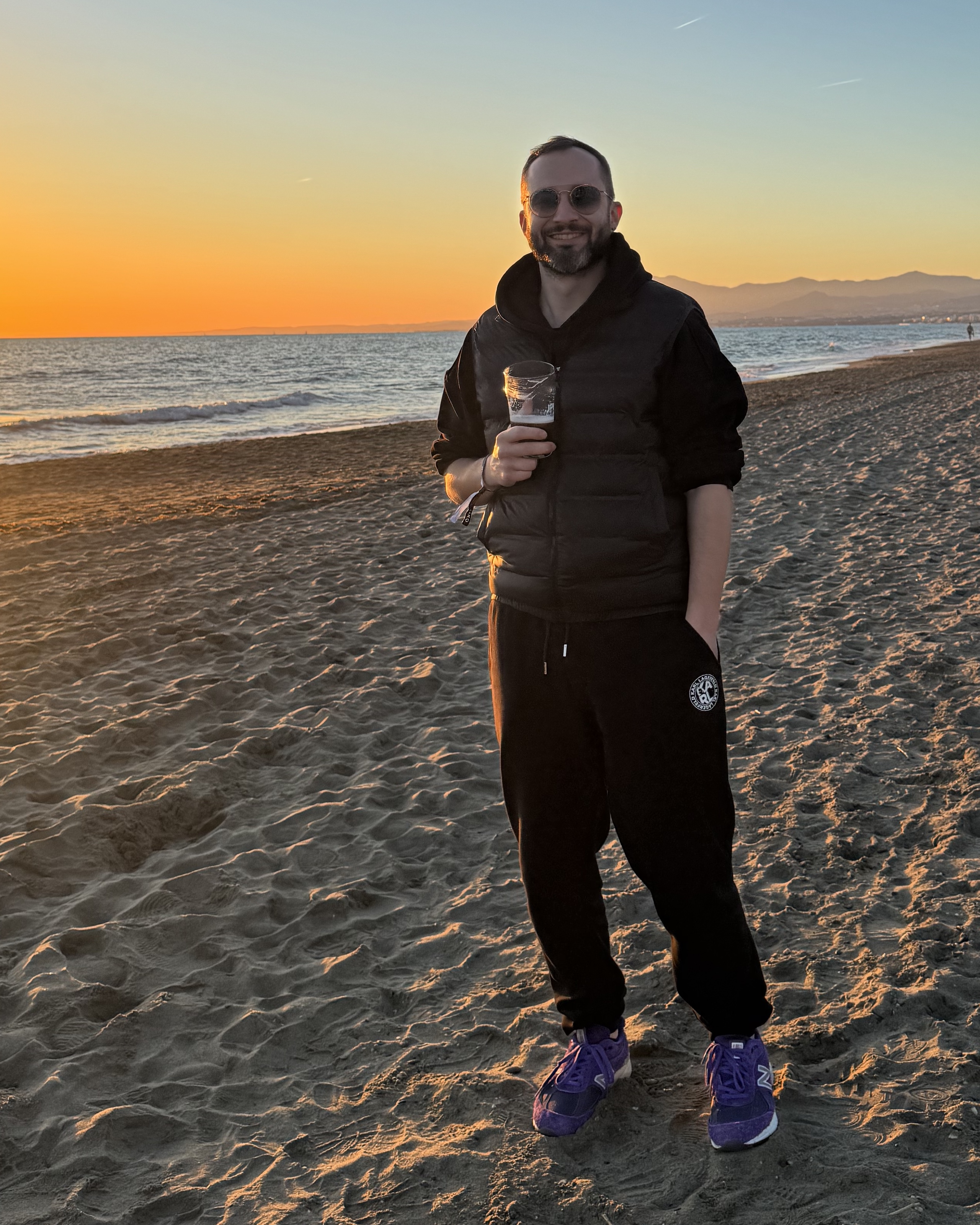 Tinder profile picture for @hover
