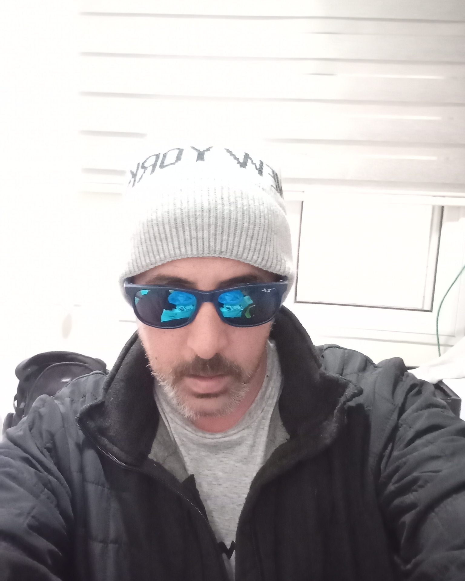 Tinder profile picture for @johnis