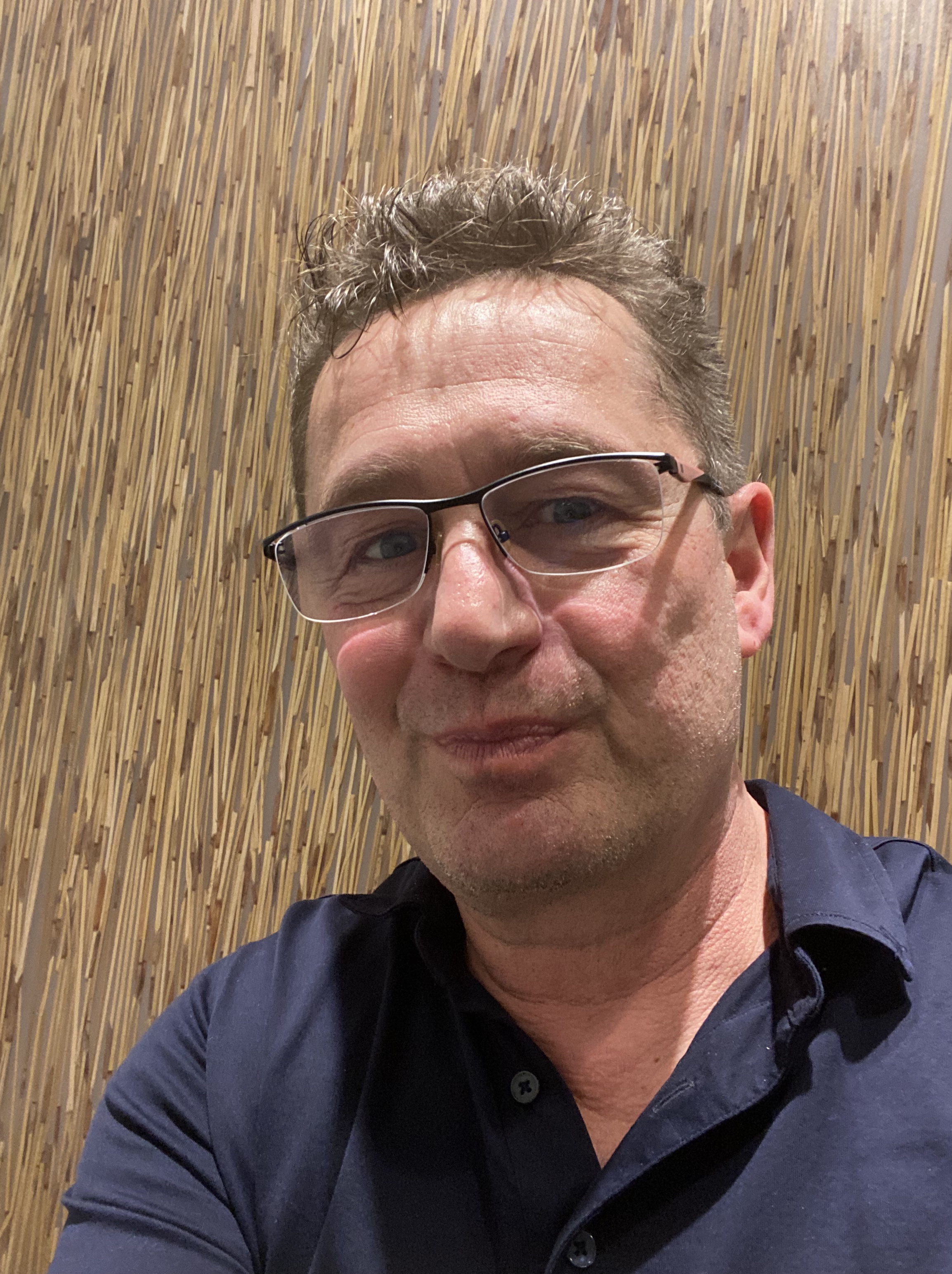 Tinder profile picture for @wolfram