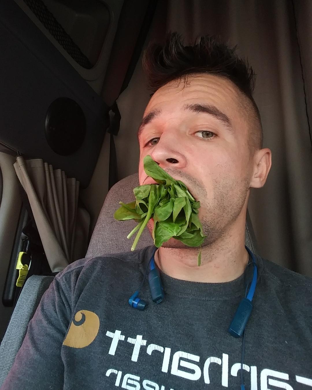 Tinder profile picture for @vocabulary