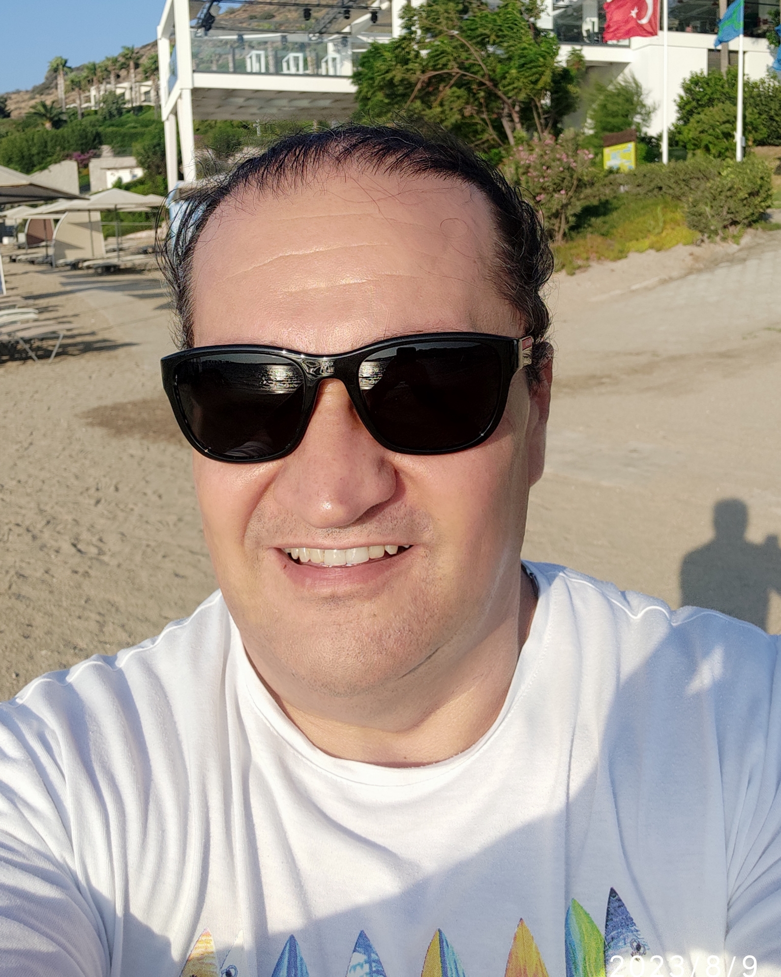 Tinder profile picture for @kaplan