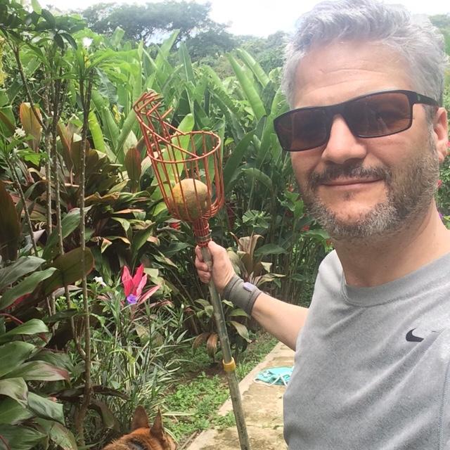 Tinder profile picture for @dividend