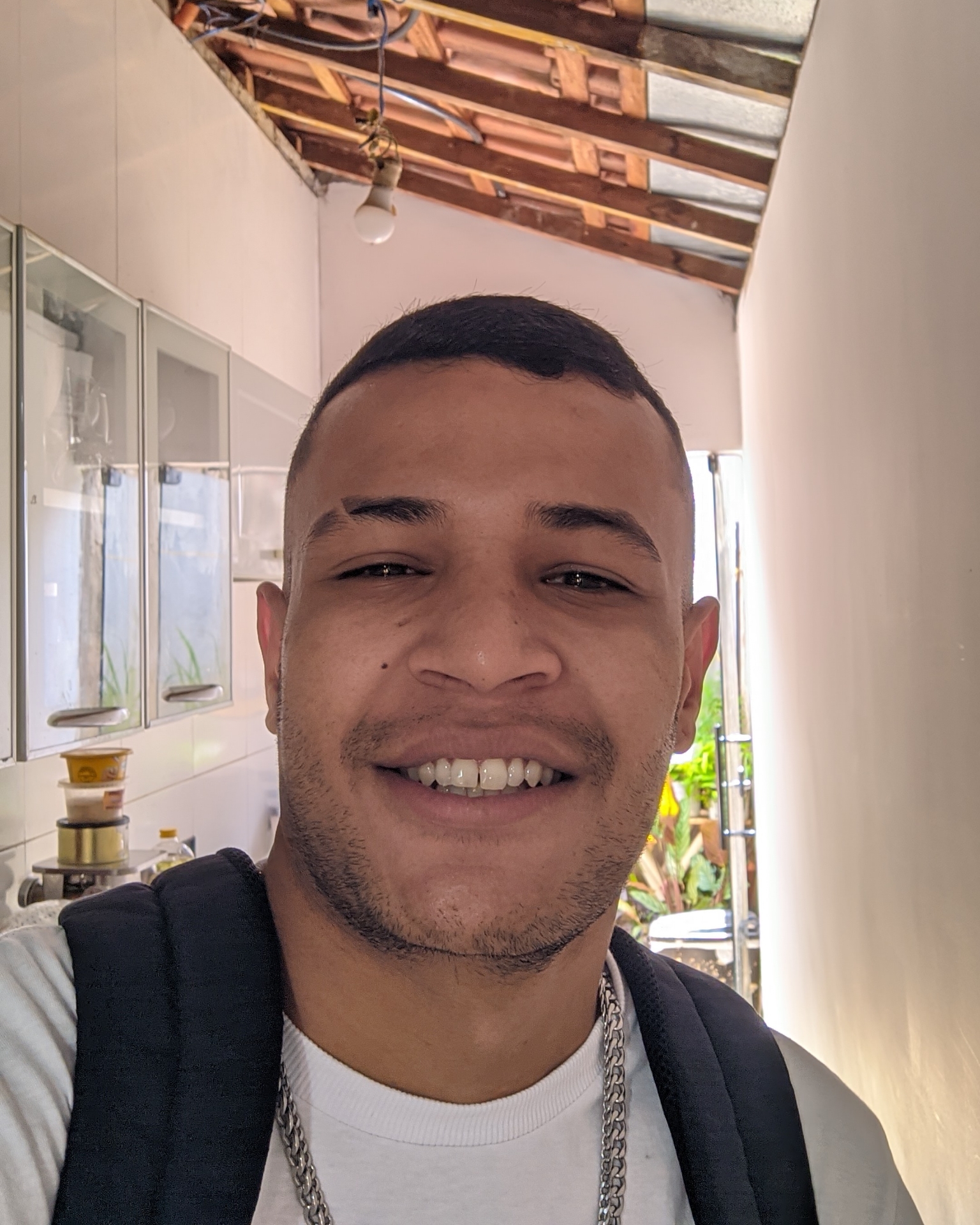 Tinder profile picture for @kaique