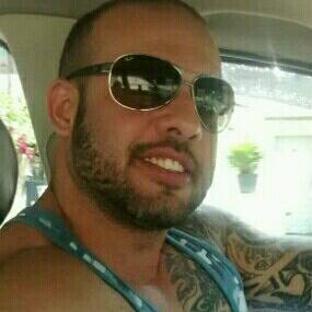 Tinder profile picture for @vizinho