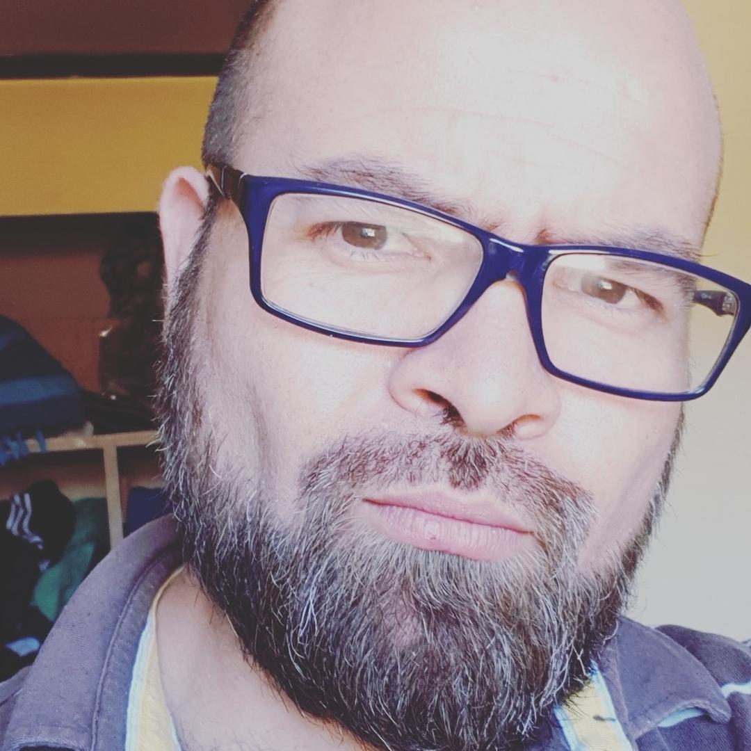 Tinder profile picture for @bald