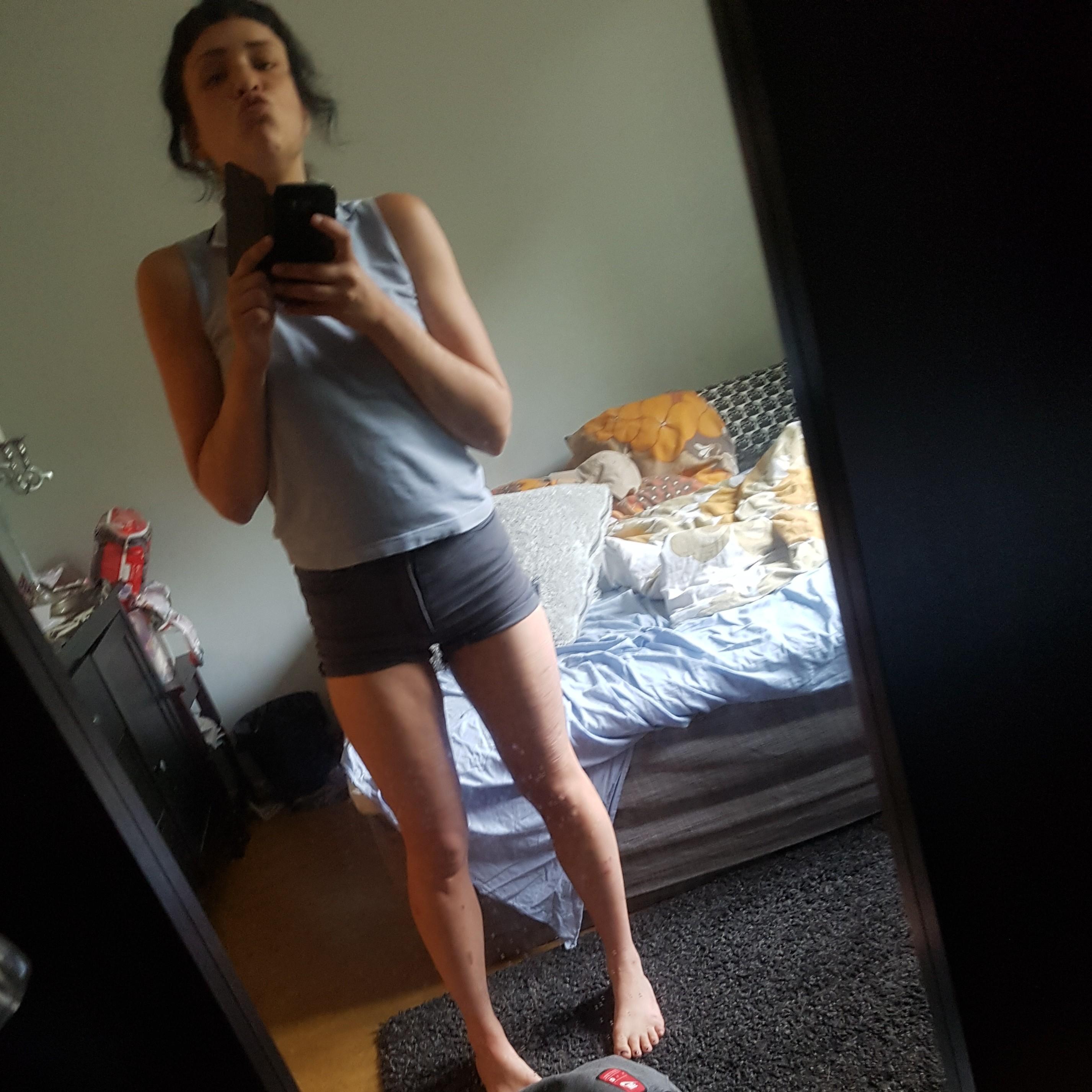 Tinder profile picture for @g315h4