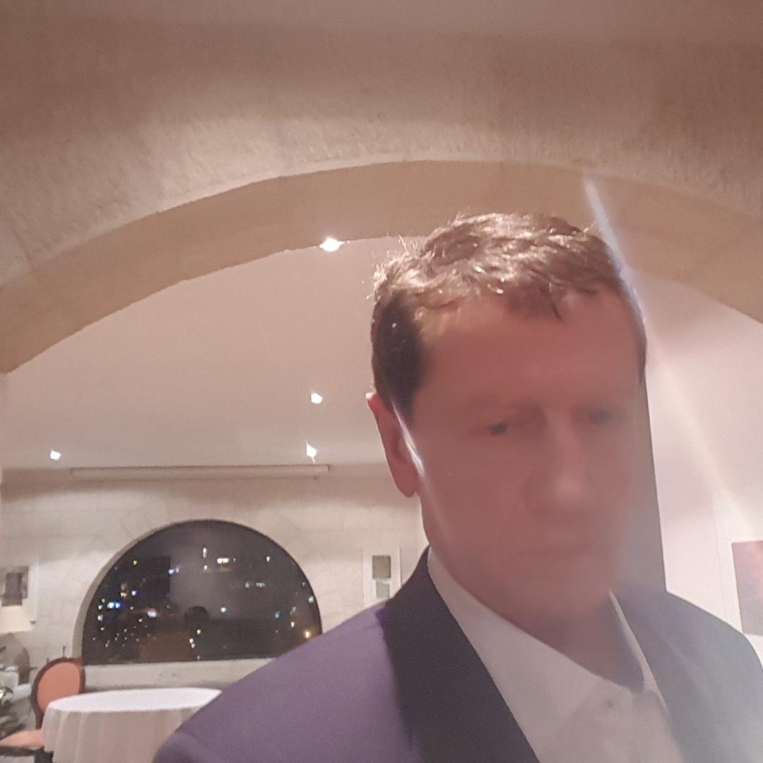 Tinder profile picture for @lighting