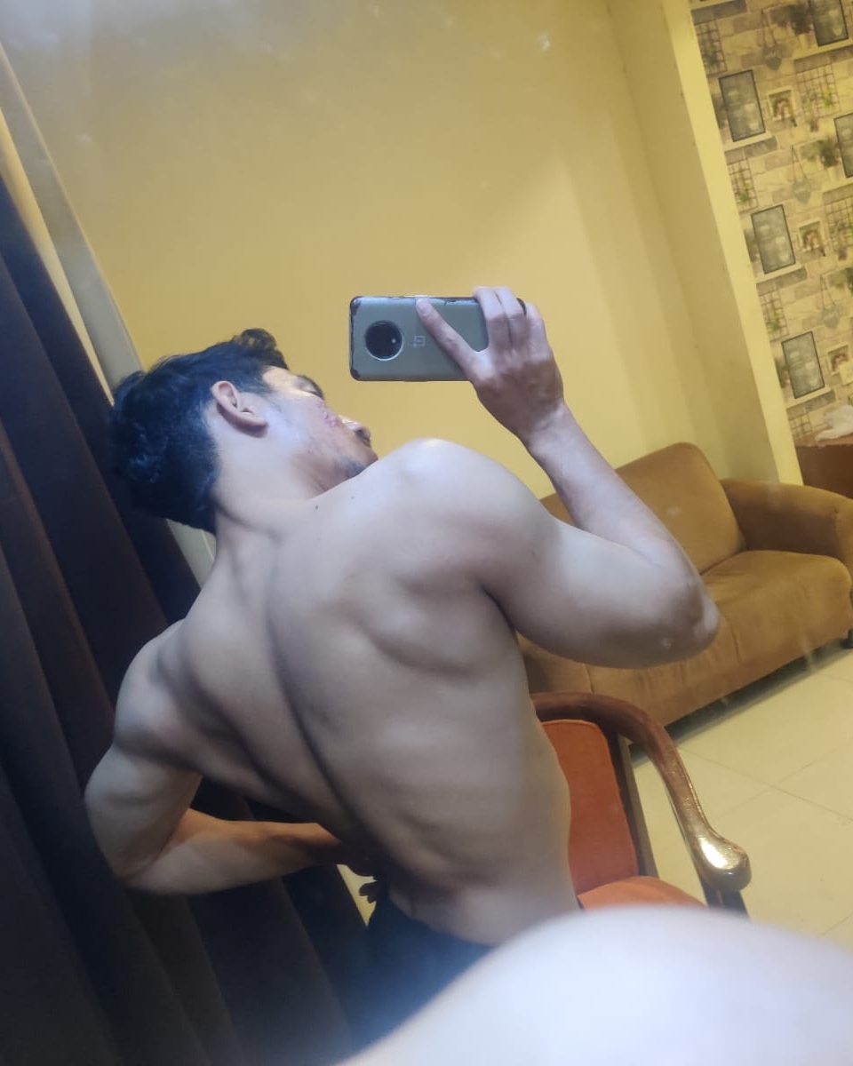 Tinder profile picture for @jacked