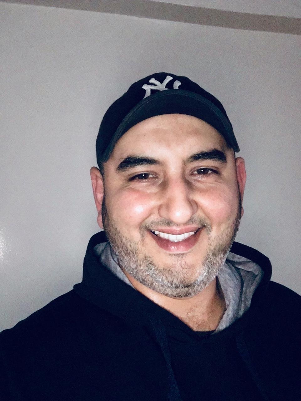 Tinder profile picture for @zakaria