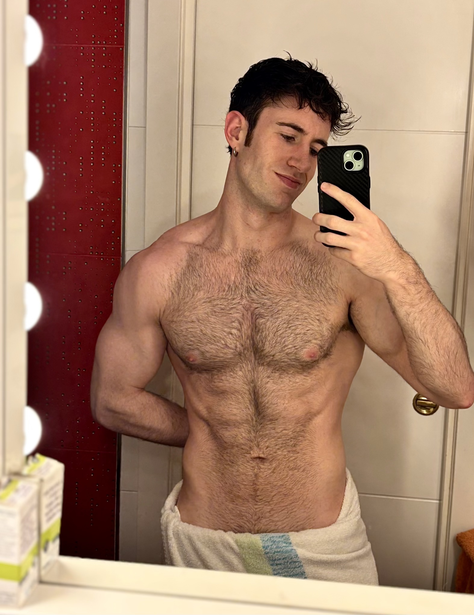Tinder profile picture for @pablosev