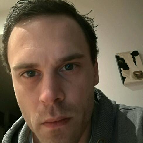 Tinder profile picture for @shuffle