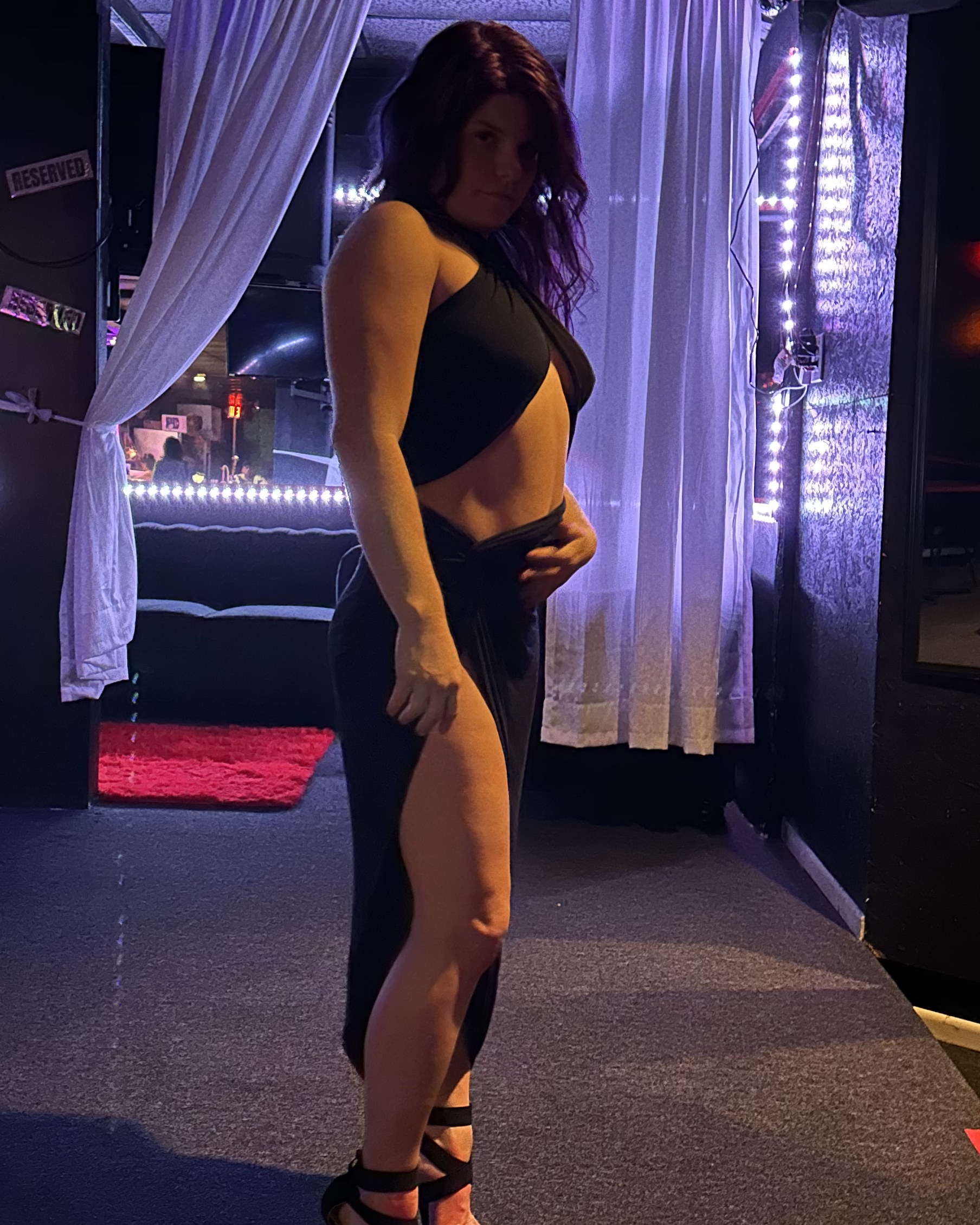 Tinder profile picture for @unique23